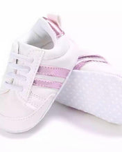 Load image into Gallery viewer, JINJA NEW BORN Sneakers
