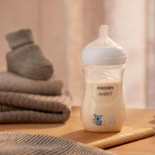 Load image into Gallery viewer, Avent Philips Natural Feeding Bottle +1M ,1 Pack- Giraffe/ koala
