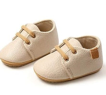 Load image into Gallery viewer, JINJA NEW BORN SHOES
