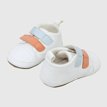 Load image into Gallery viewer, JINJA NEW BORN SHOES
